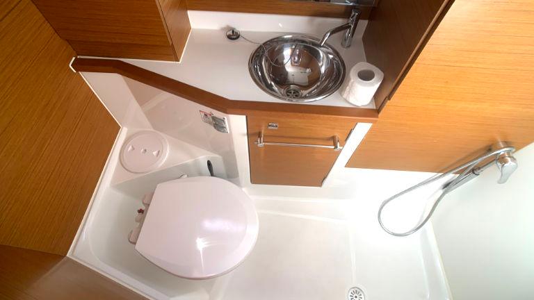 Sun Odyssey 389, picture 18