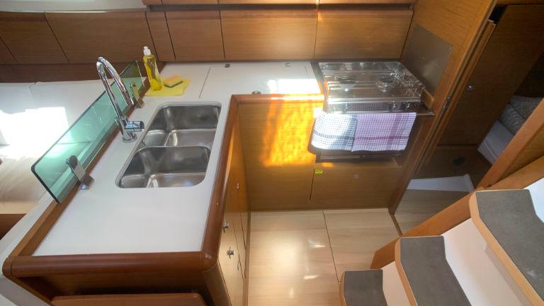 Sun Odyssey 389, picture 11