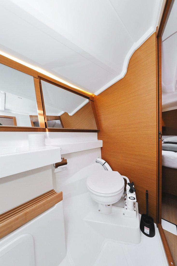 Sun Odyssey 440 - 4 cab., picture 36