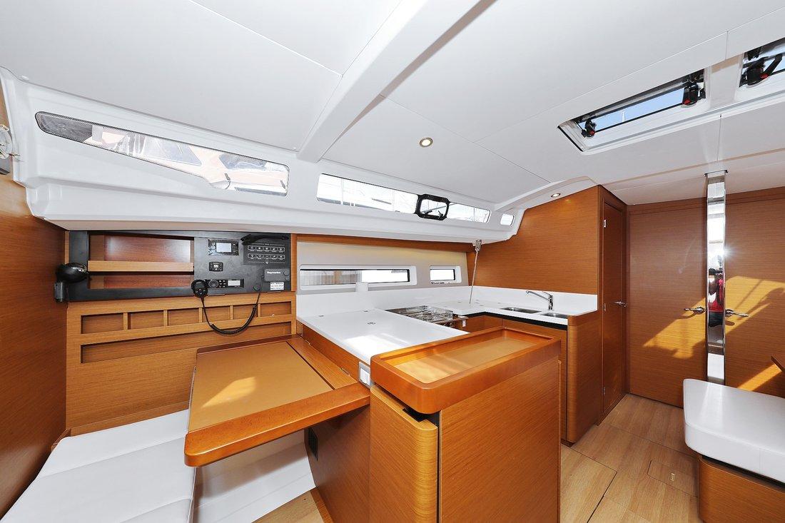 Sun Odyssey 440 - 4 cab., picture 15