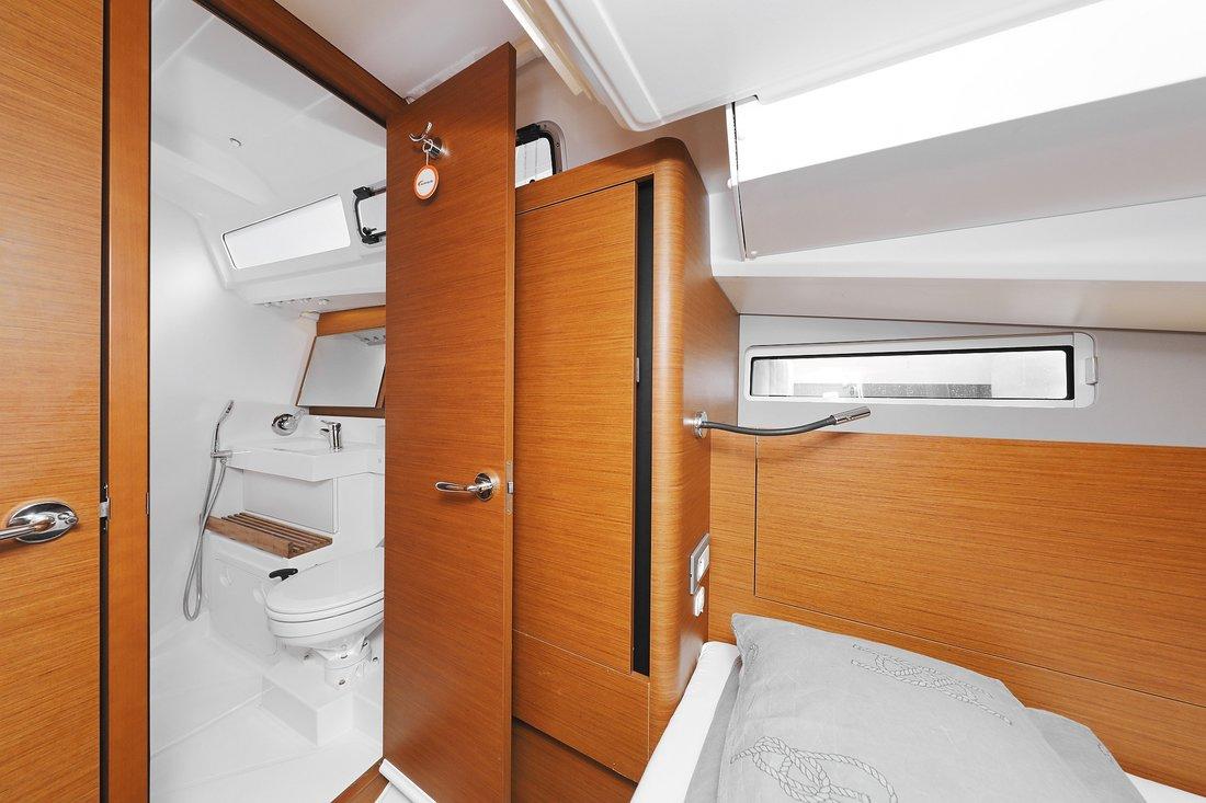 Sun Odyssey 440 - 4 cab., picture 30