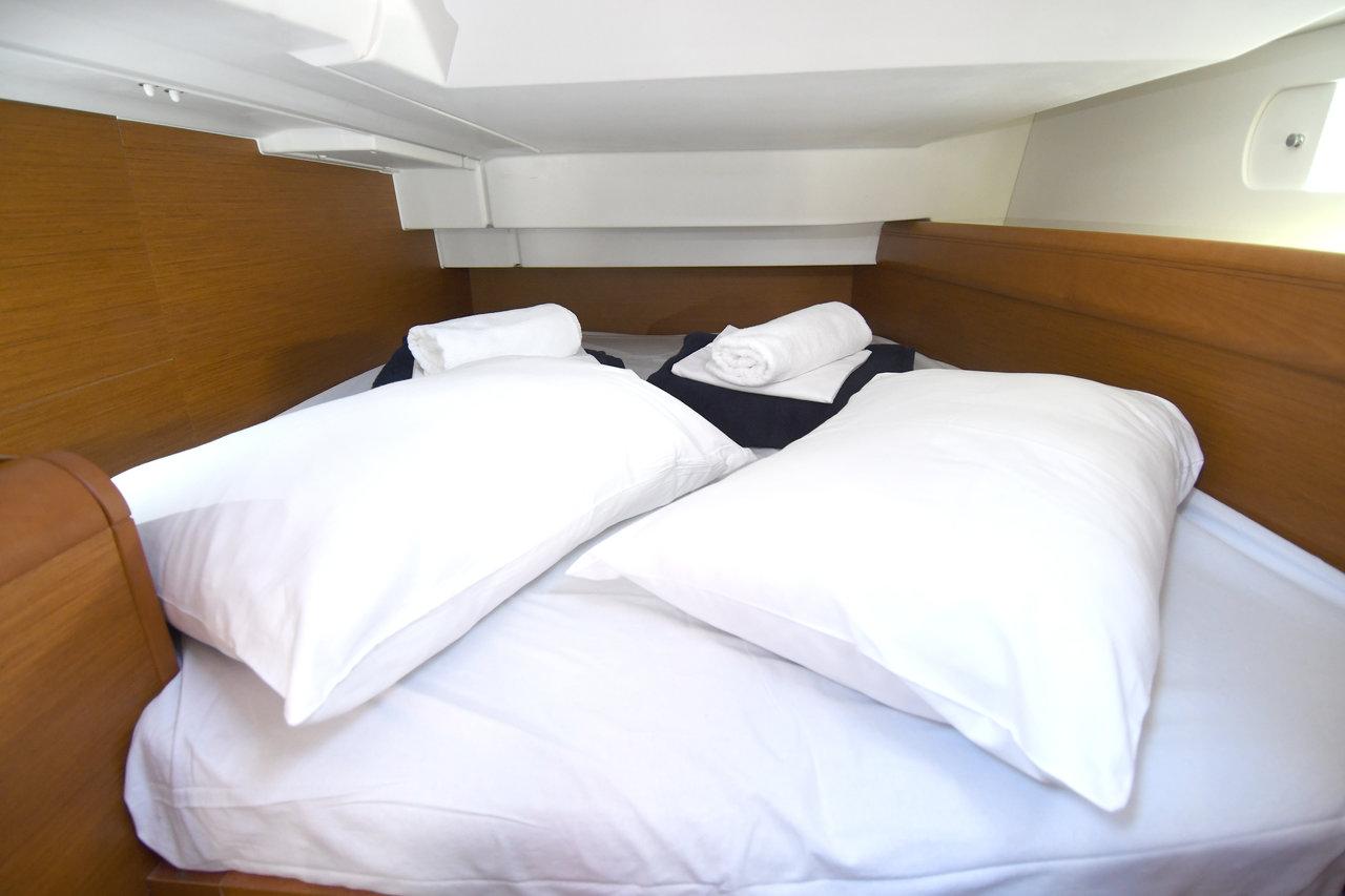 Sun Odyssey 419 - 3 cab. - Kiss Kiss, picture 11