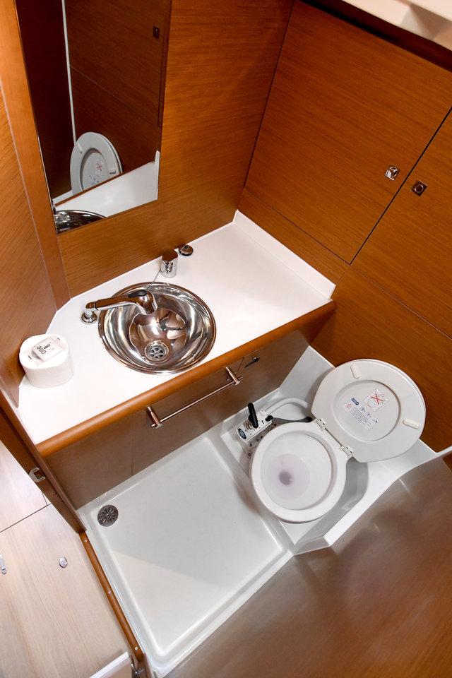 Sun Odyssey 419 - 3 cab. - Kiss Kiss, picture 15