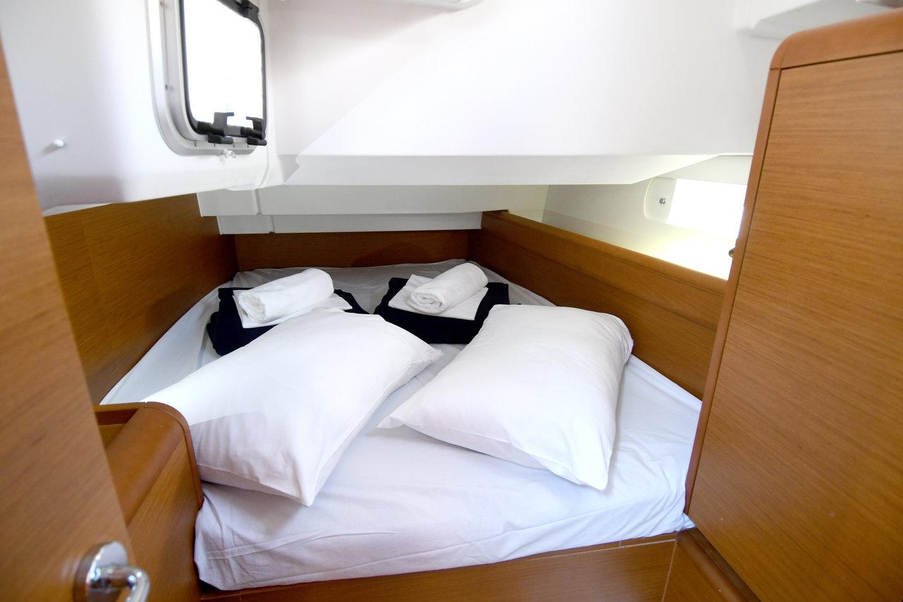 Sun Odyssey 419 - 3 cab. - Kiss Kiss, picture 12
