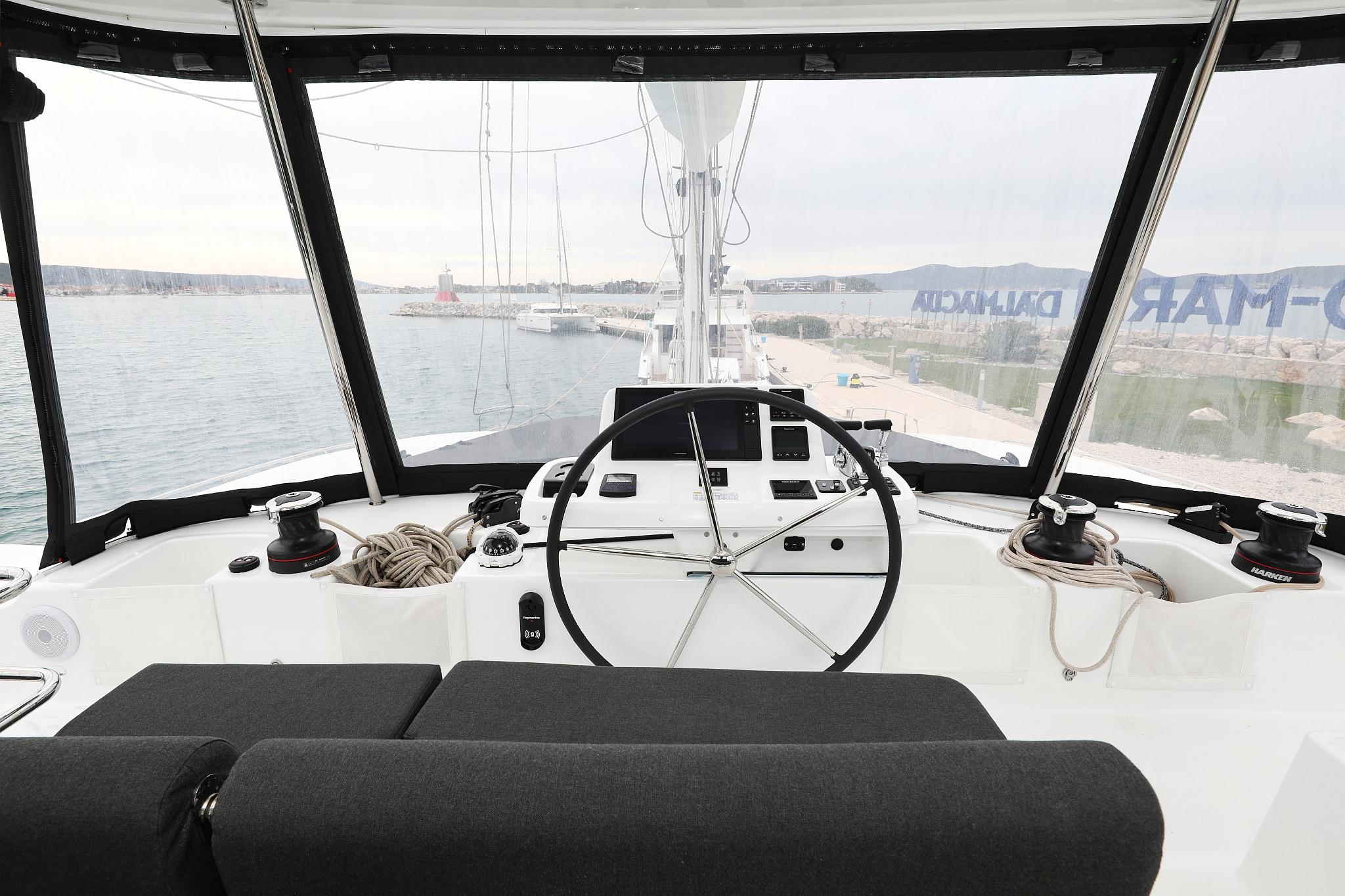 Lagoon 51 - 6 + 1 cab., picture 11