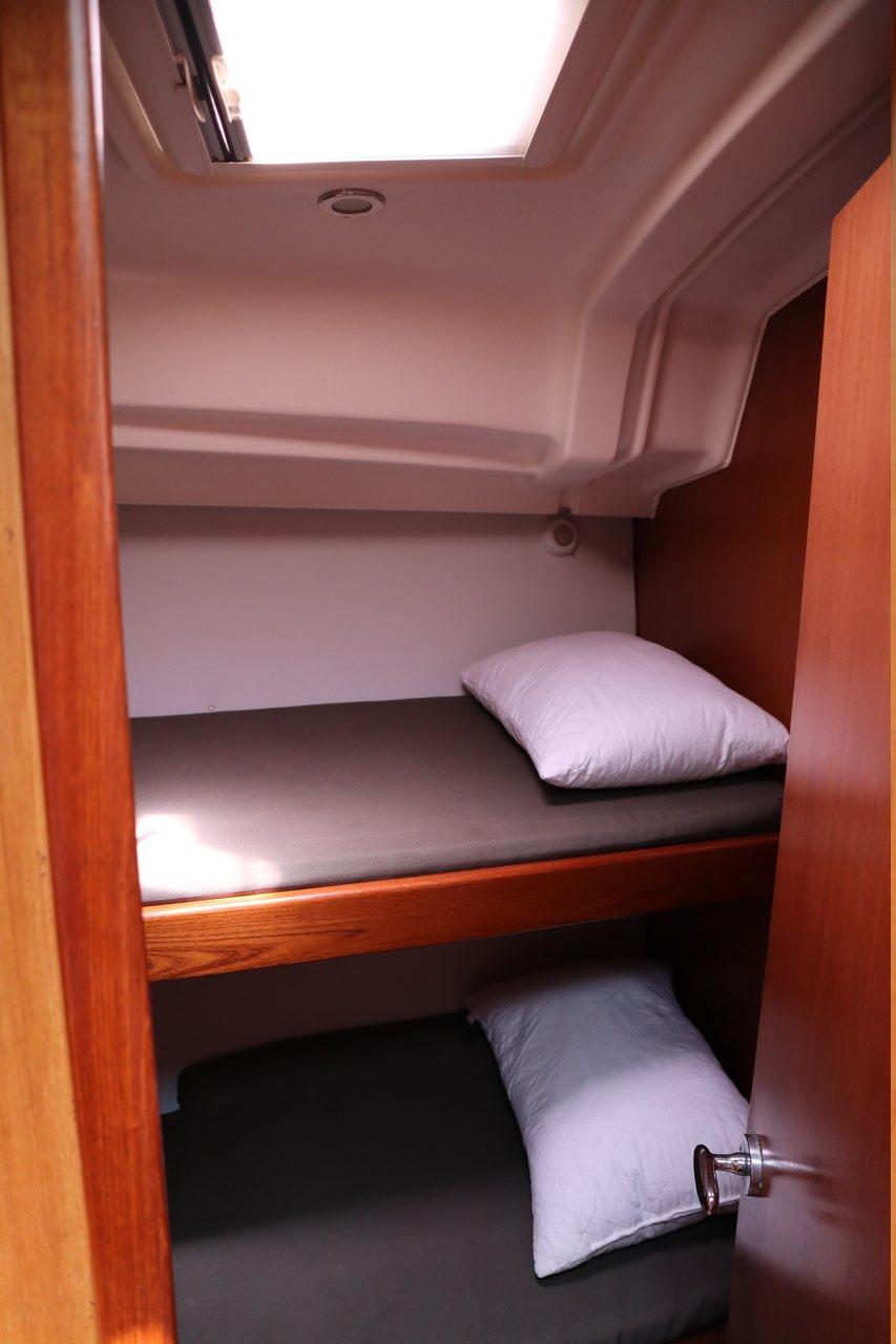 Oceanis 43, picture 9