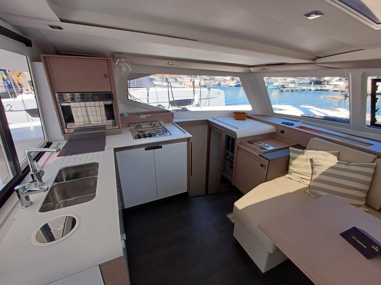 Fountaine Pajot Isla 40 - 4 + 1 cab., picture 7