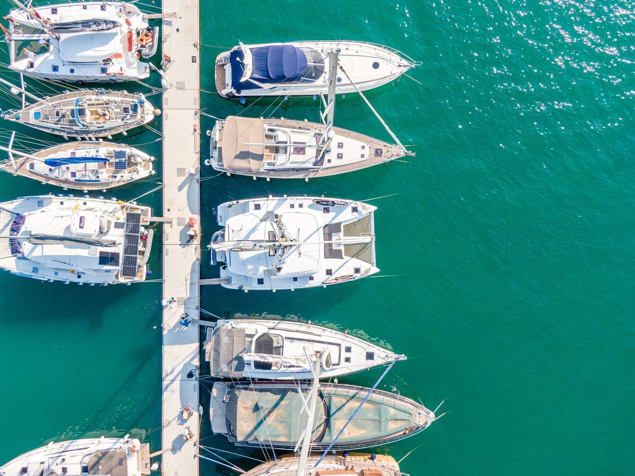 Lagoon 46 - 4 + 1 cab., picture 4