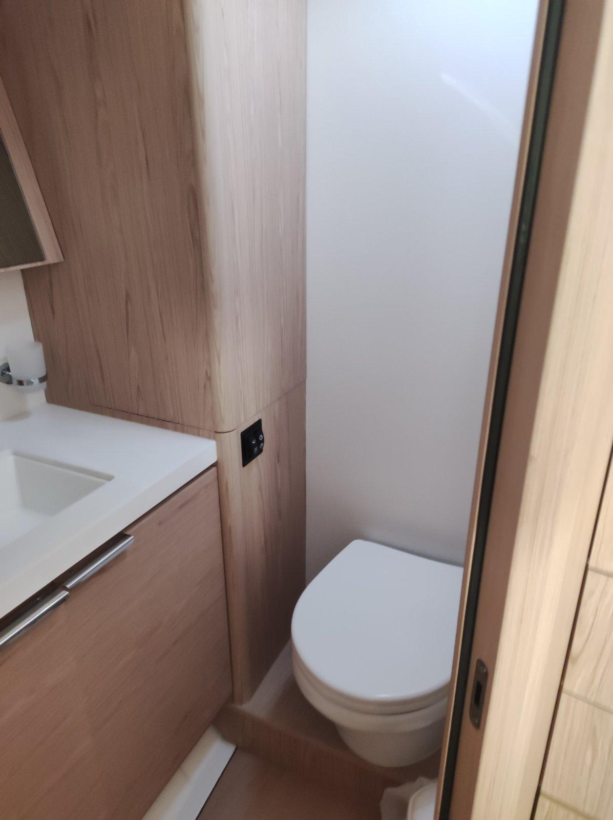 First 53 - 3 + 1 cab., picture 10