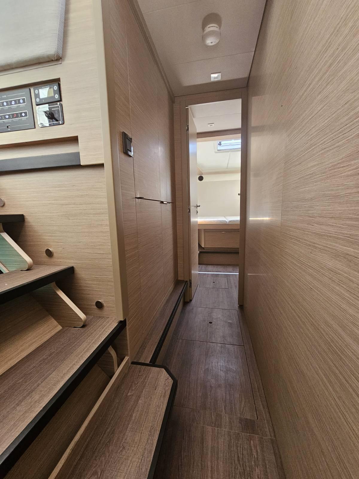 Lagoon 46 - 4 + 1 cab., picture 9