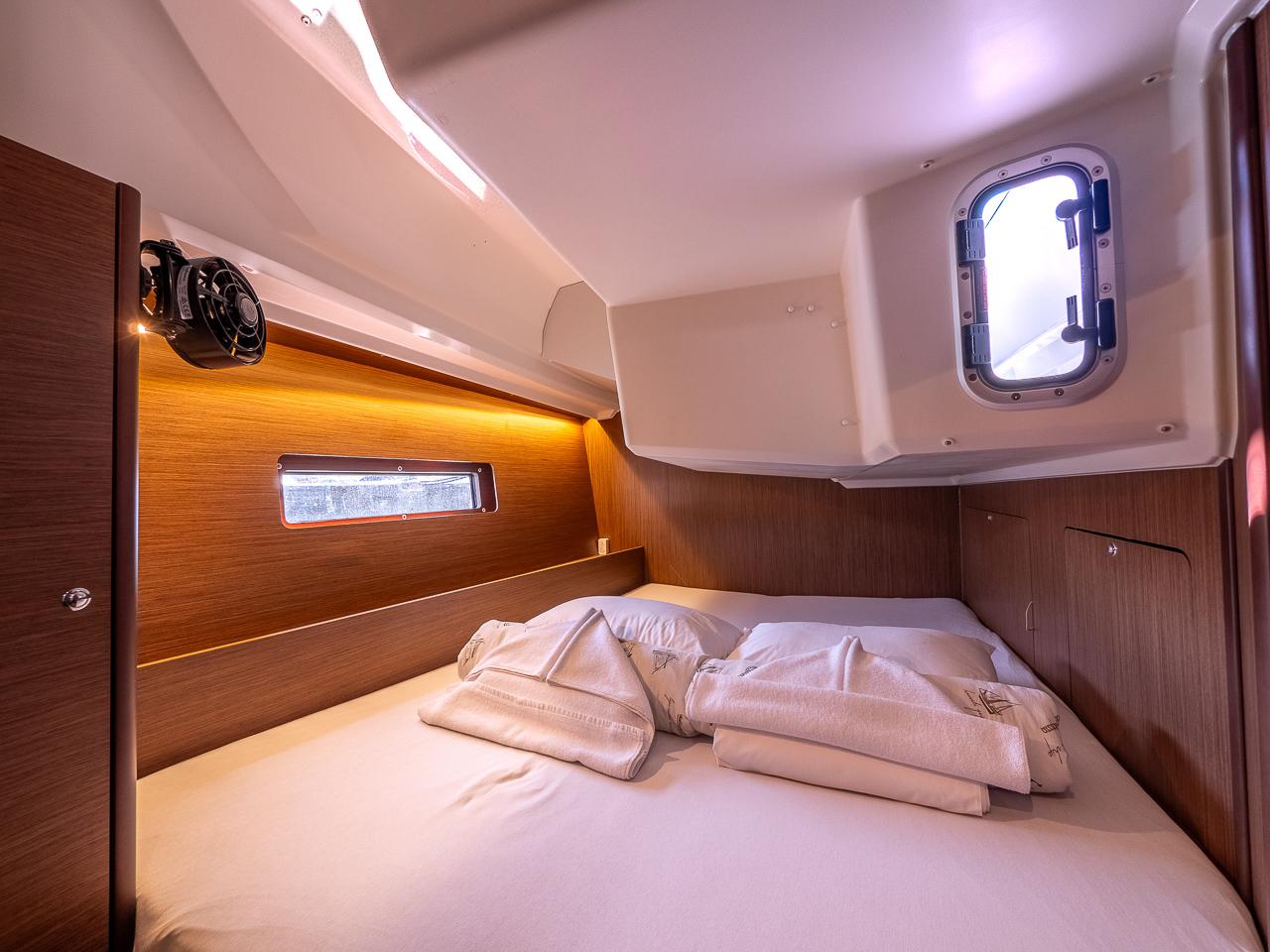 Oceanis 40.1, picture 23