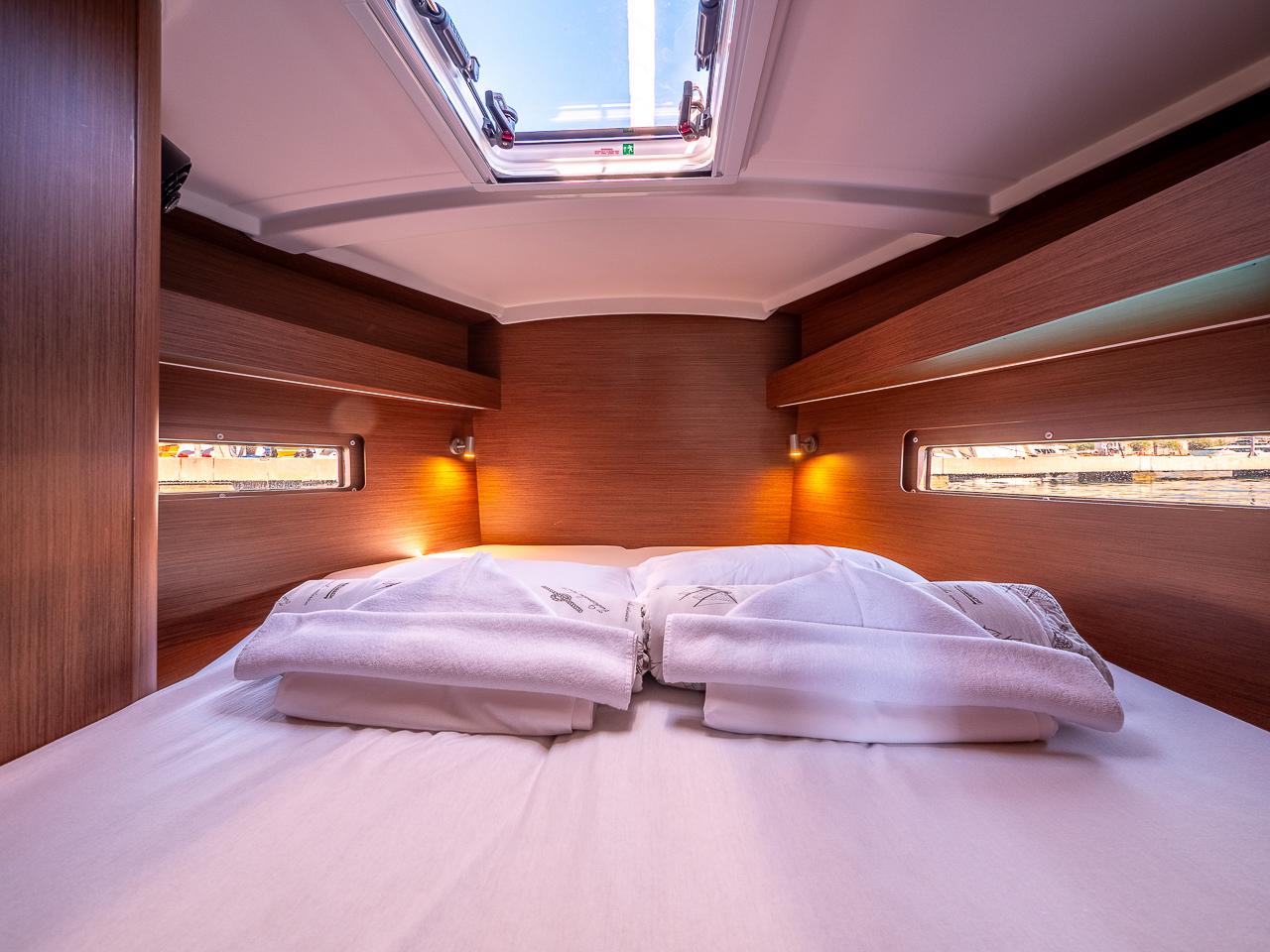 Oceanis 40.1, picture 22