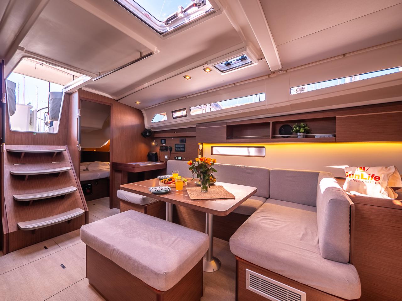 Oceanis 40.1, picture 10