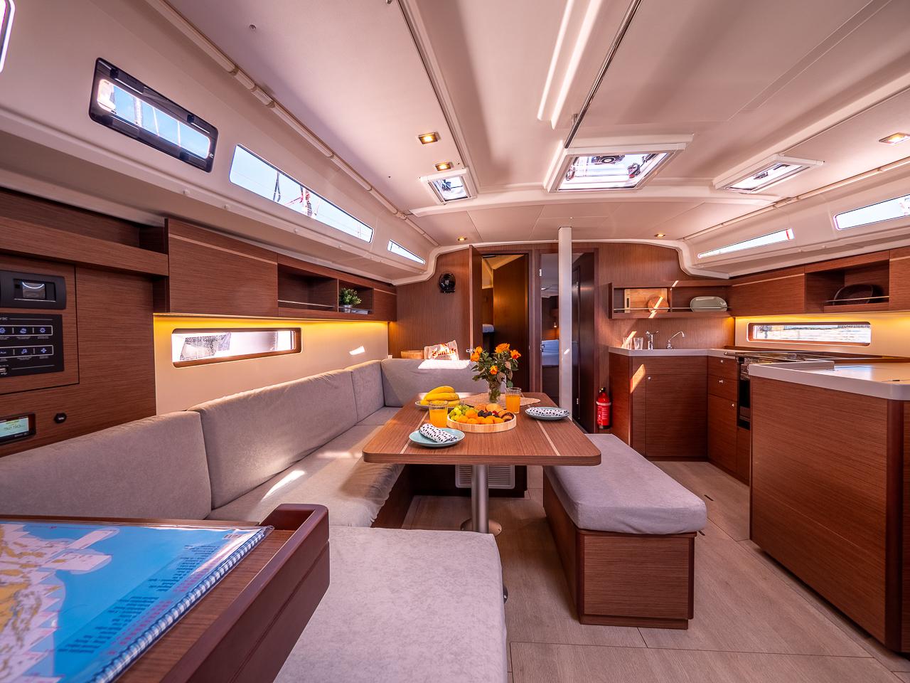 Oceanis 40.1, picture 16