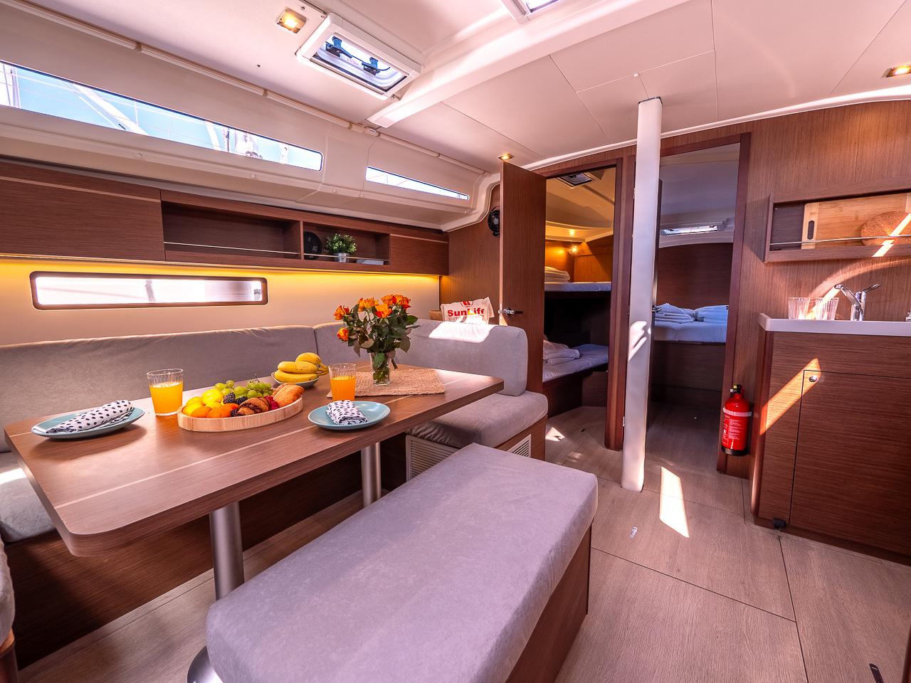 Oceanis 40.1, picture 18