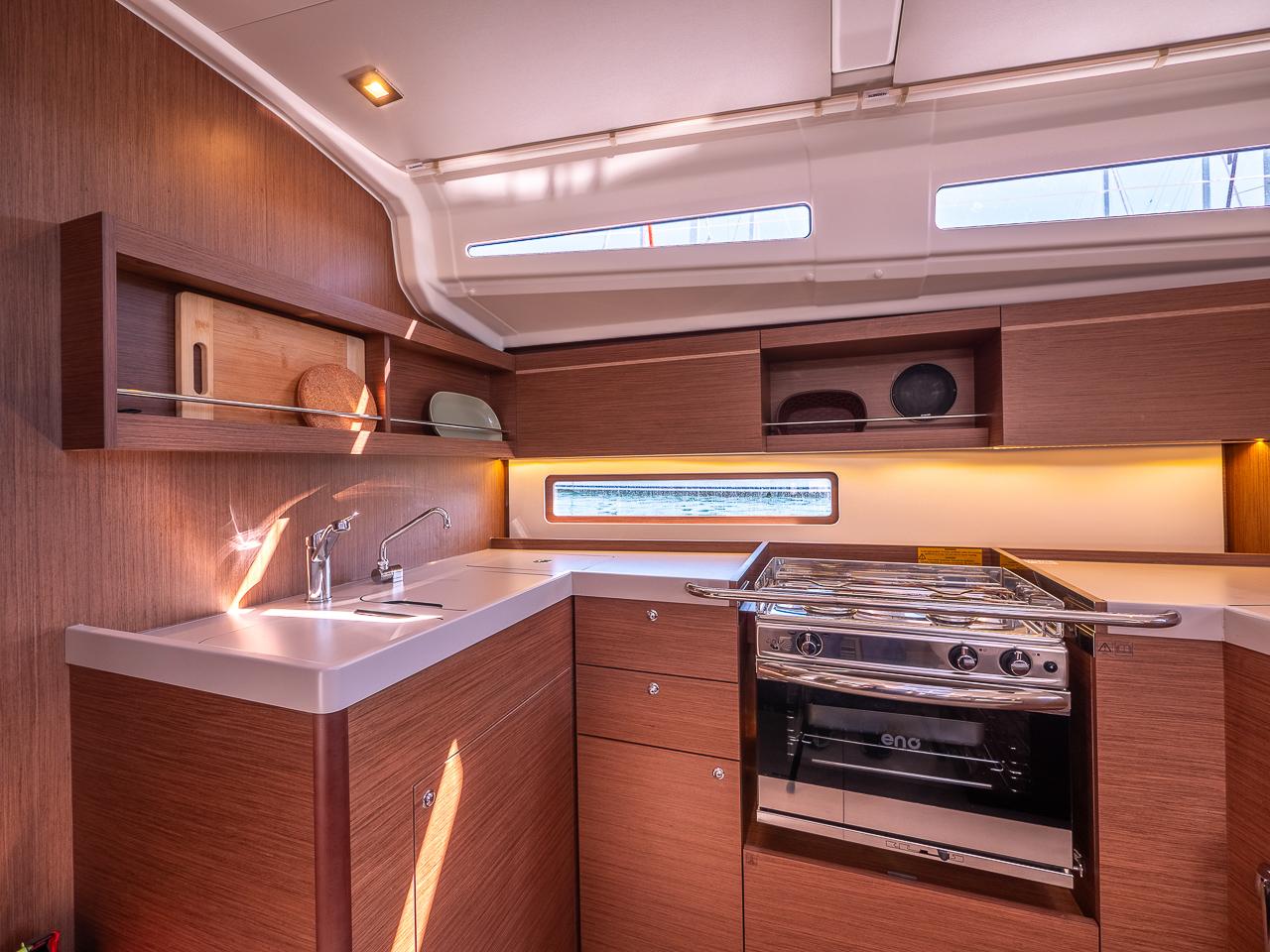 Oceanis 40.1, picture 11