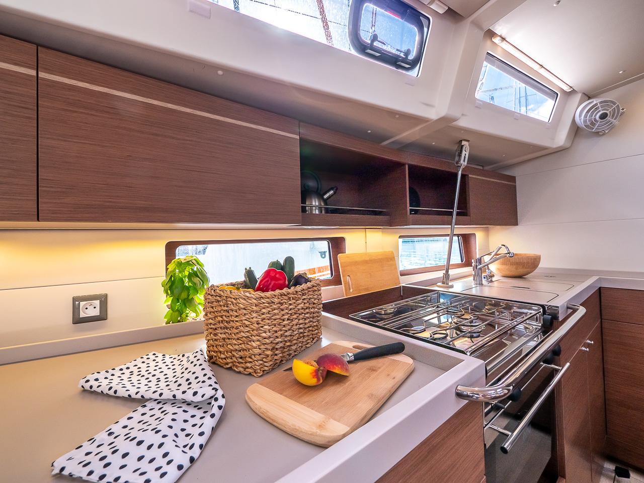 Oceanis 46.1, picture 15