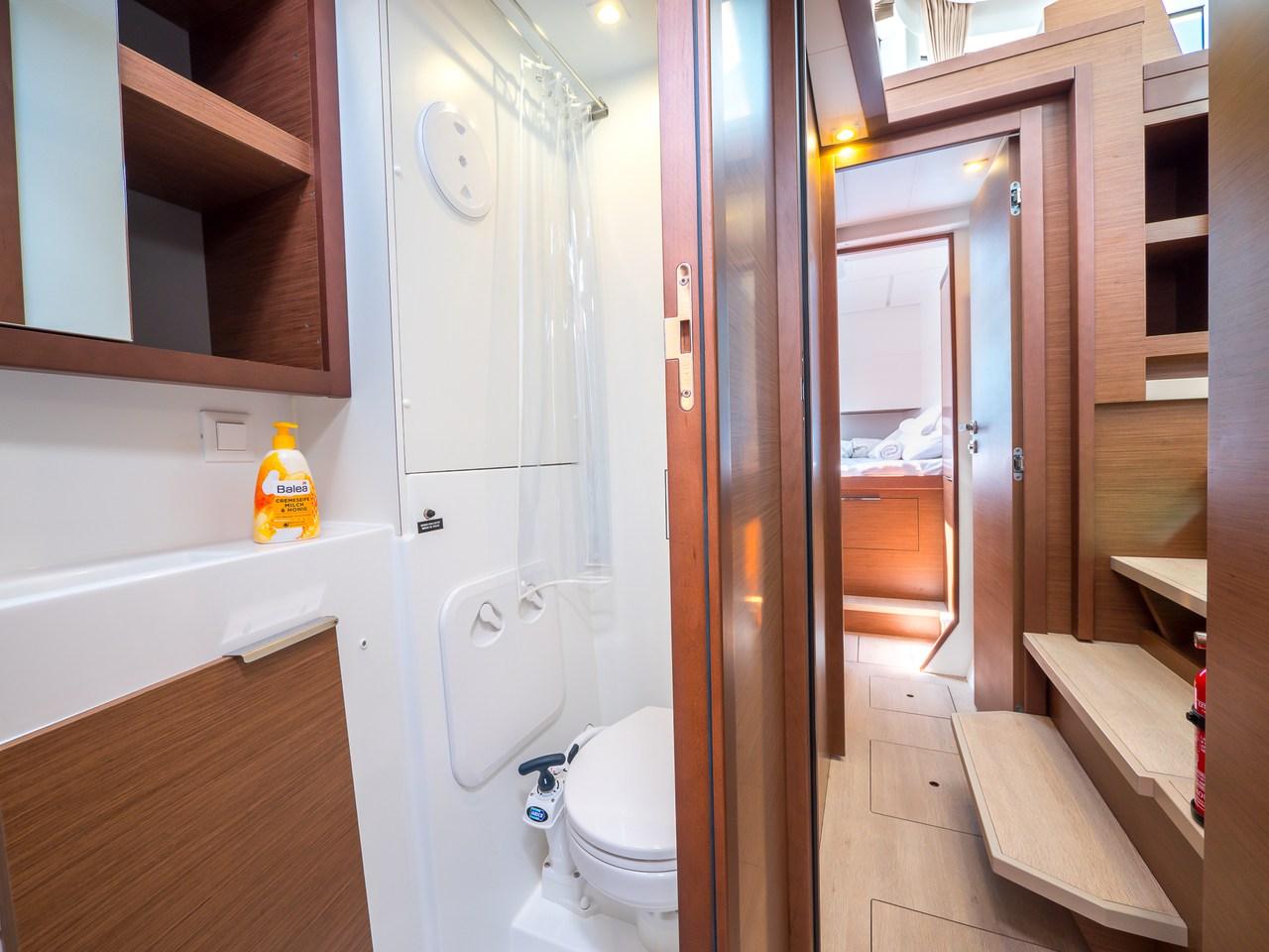 Lagoon 40 - 4 + 2 cab, picture 30