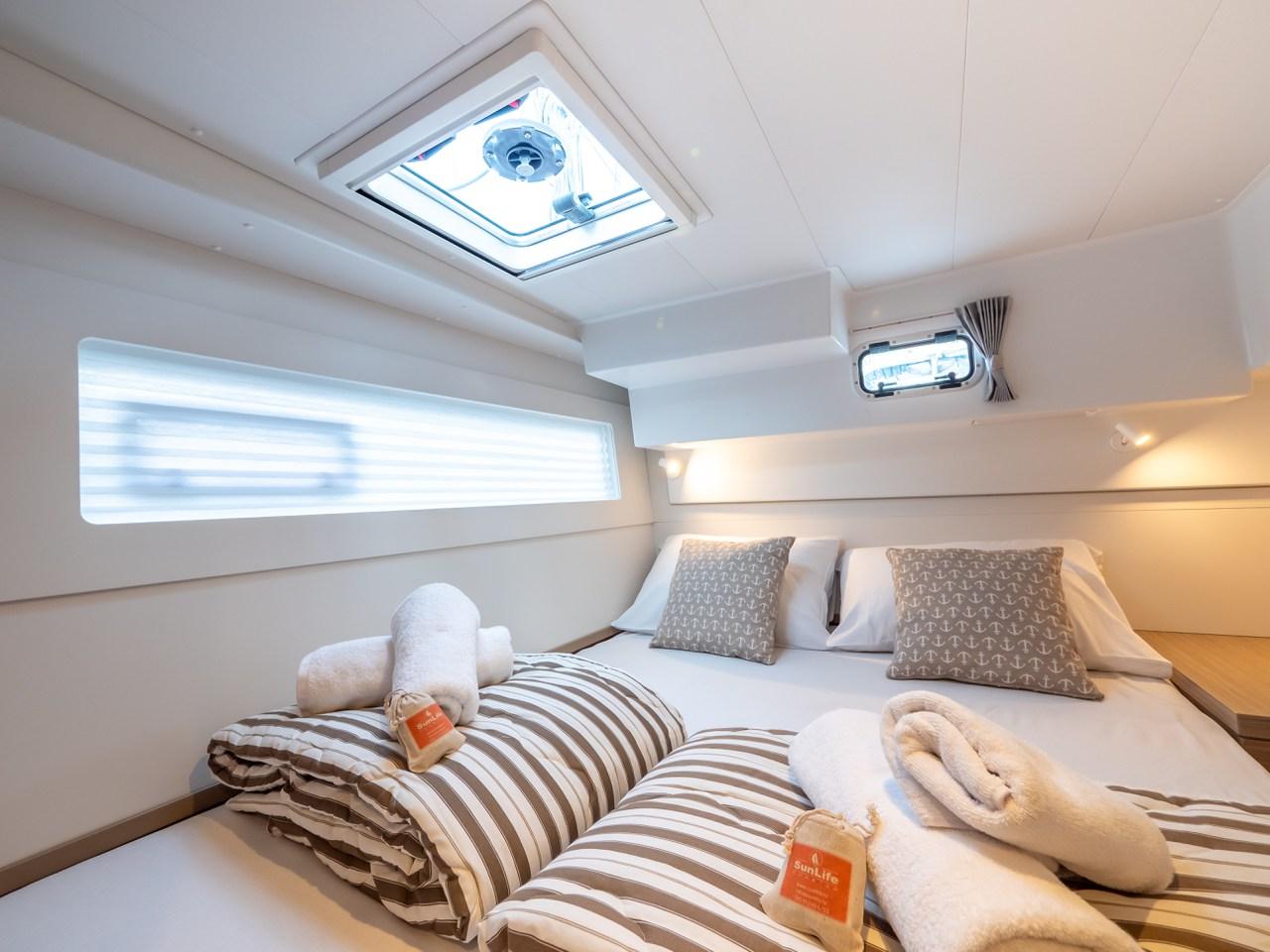 Lagoon 40 - 4 + 2 cab, picture 17