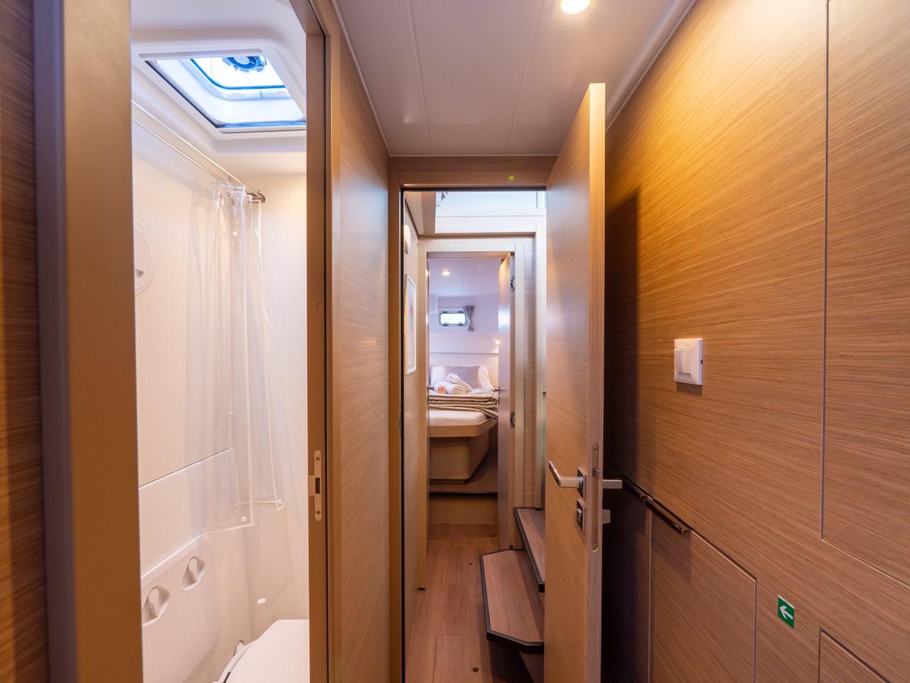 Lagoon 40 - 4 + 2 cab, picture 16