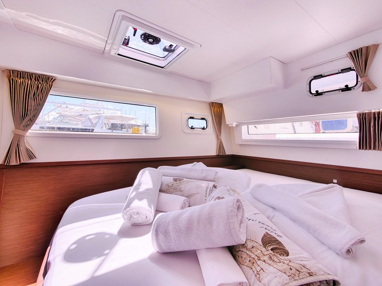 Lagoon 42 - 4 + 2 cab., picture 23