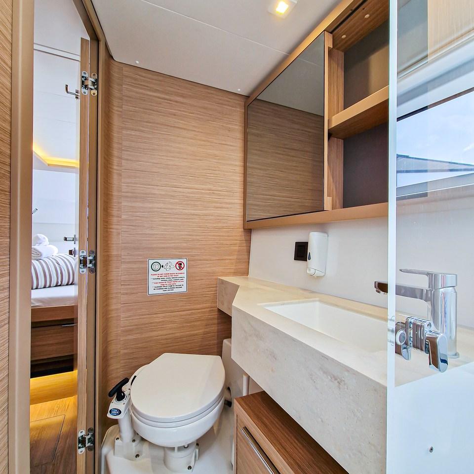 Lagoon 46 - 4 + 2 cab., picture 32