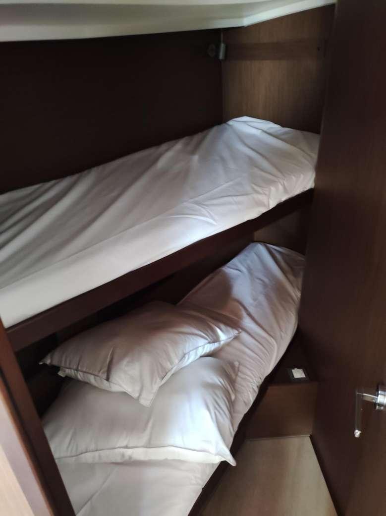 Oceanis 40.1, picture 5