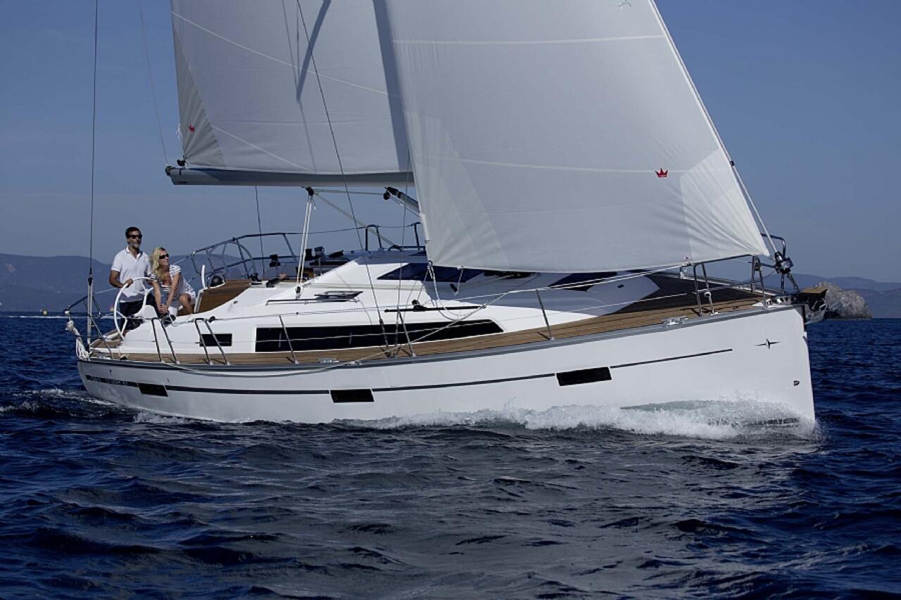 Bavaria Cruiser 37 - 3 cab., picture 1