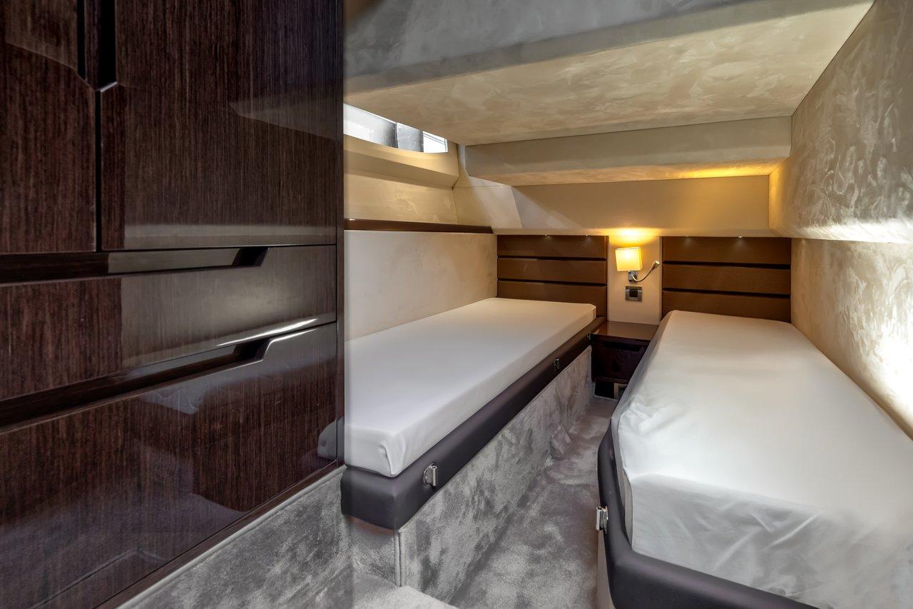 Galeon 420 Fly - 3 cab., picture 24