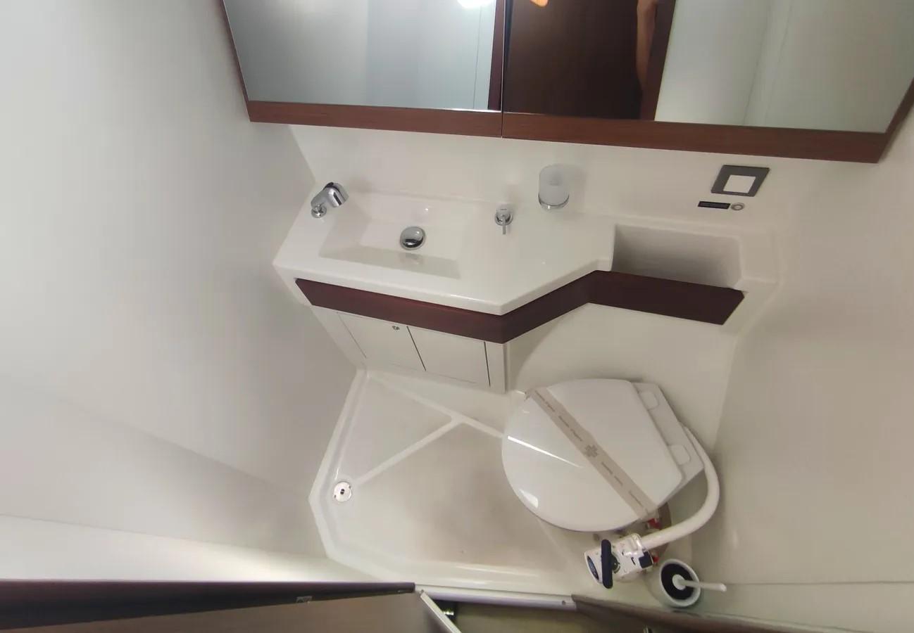 Oceanis 46.1, picture 15