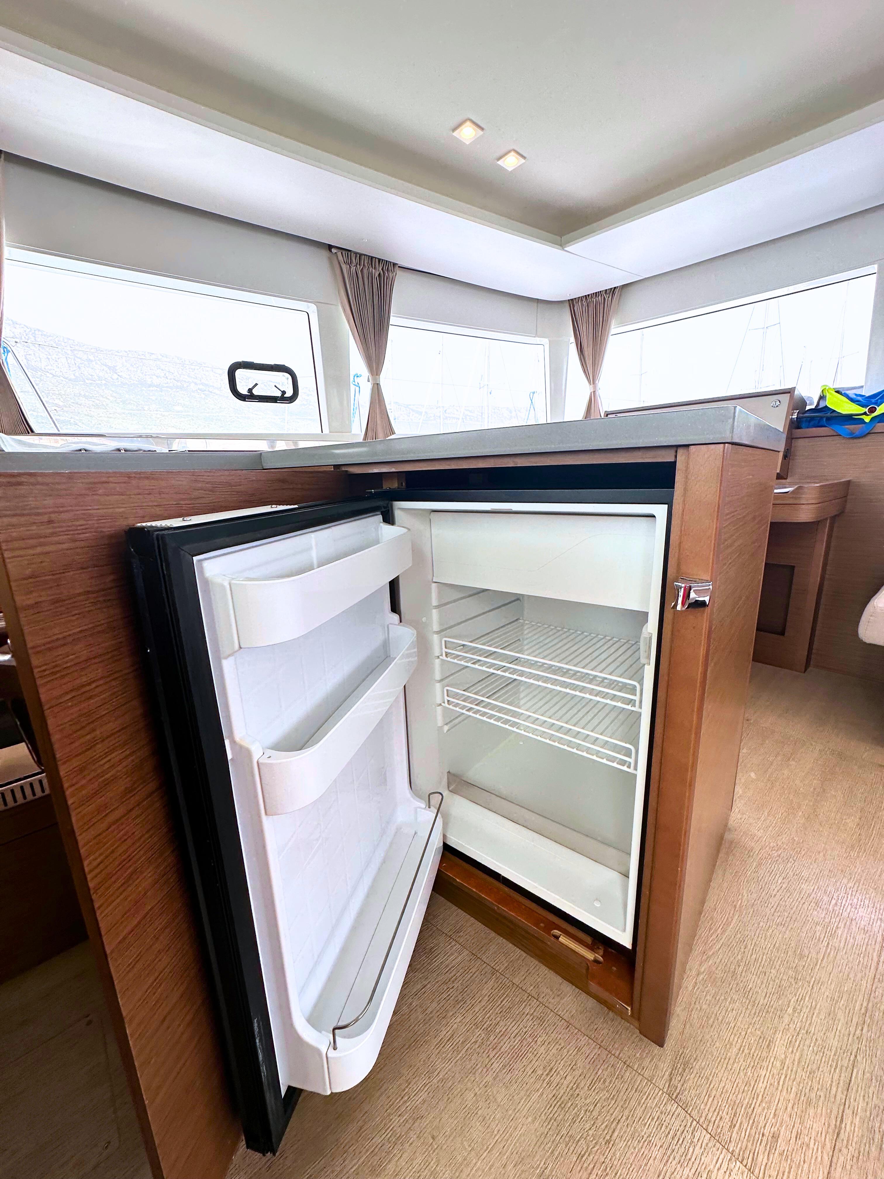 Lagoon 450 S - 4 + 2 cab., picture 13