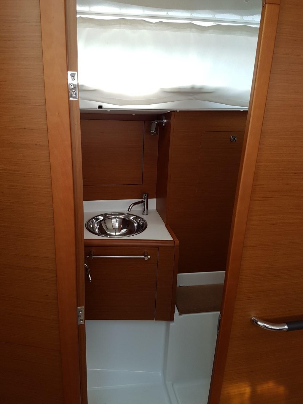 Sun Odyssey 419 - 3 cab., picture 9