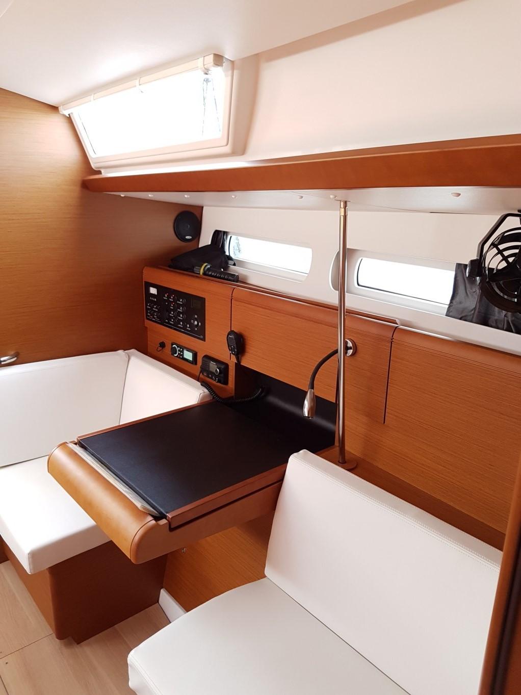 Sun Odyssey 419 - 3 cab., picture 8