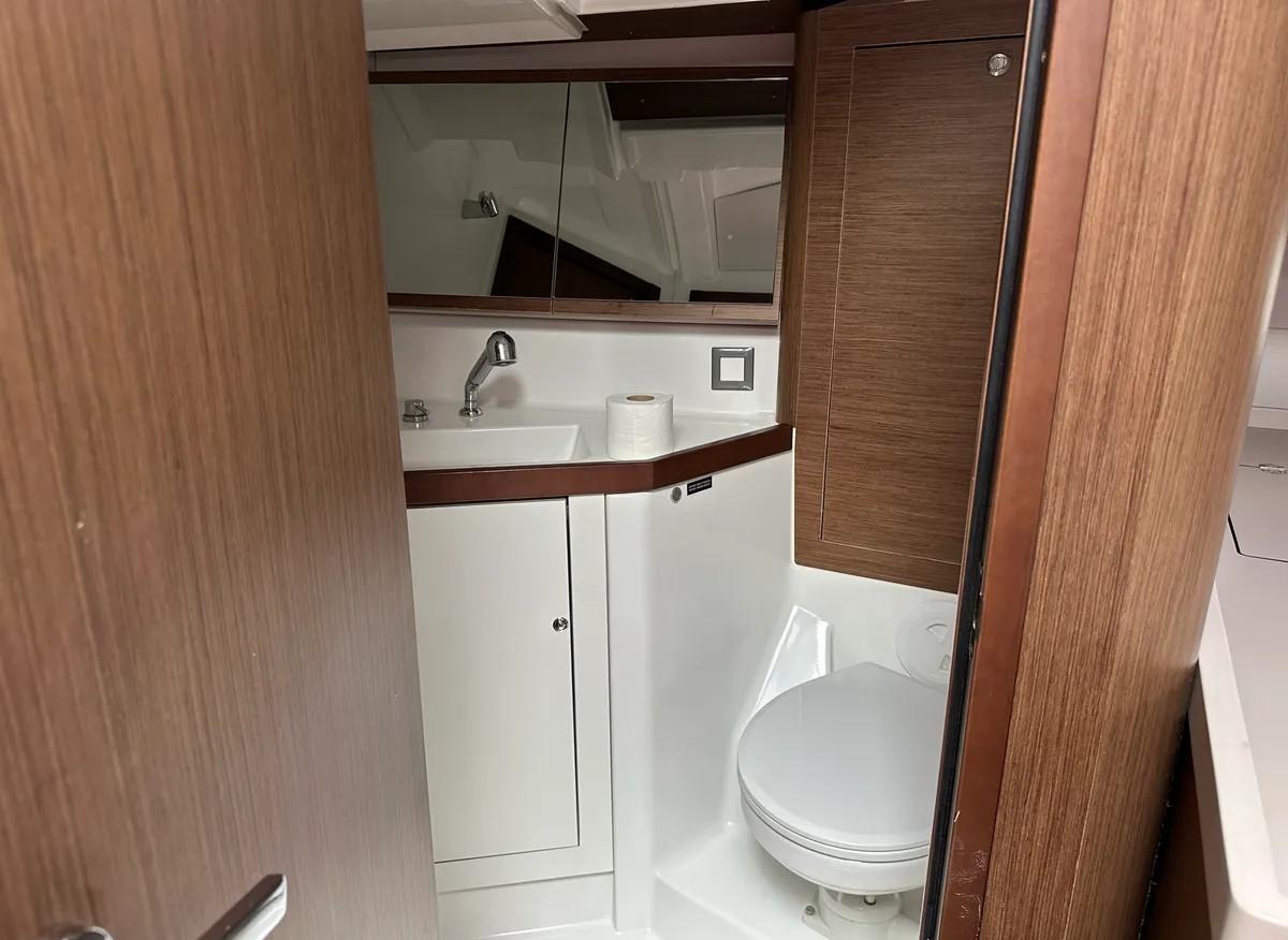 Oceanis 46.1, picture 13