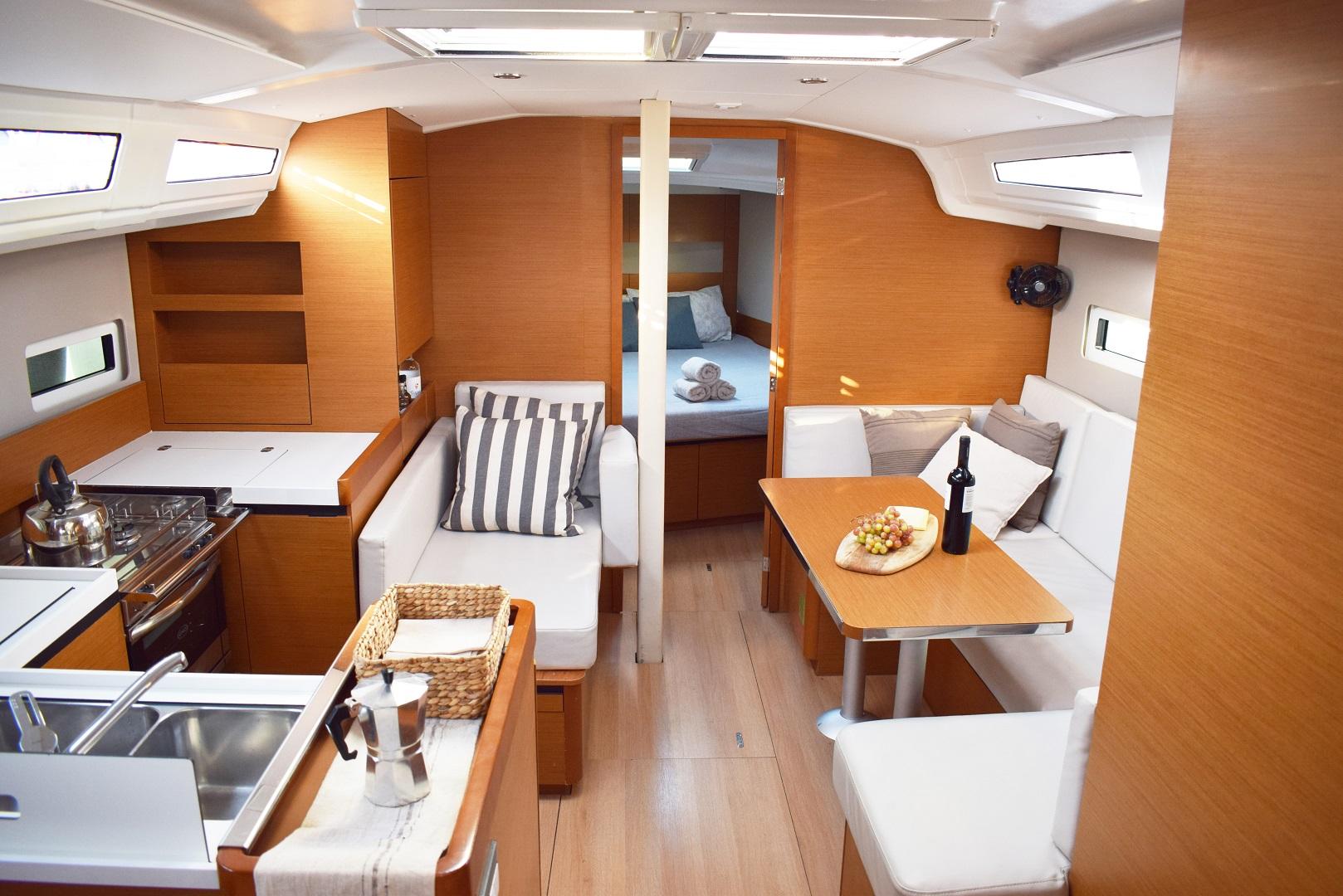 Sun Odyssey 410 - 3 cab., picture 8