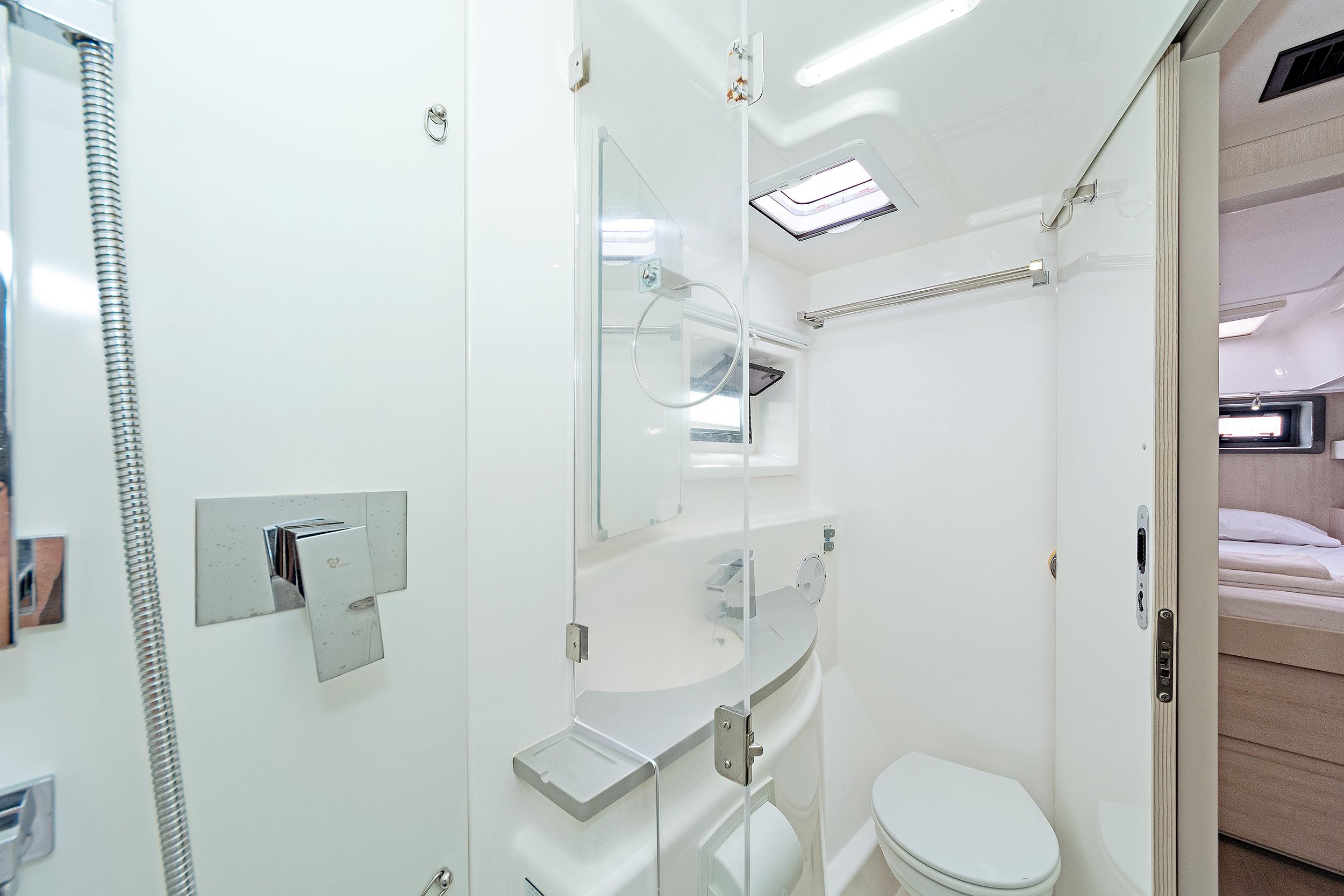 Leopard 48 - 4 + 1 cab., picture 25