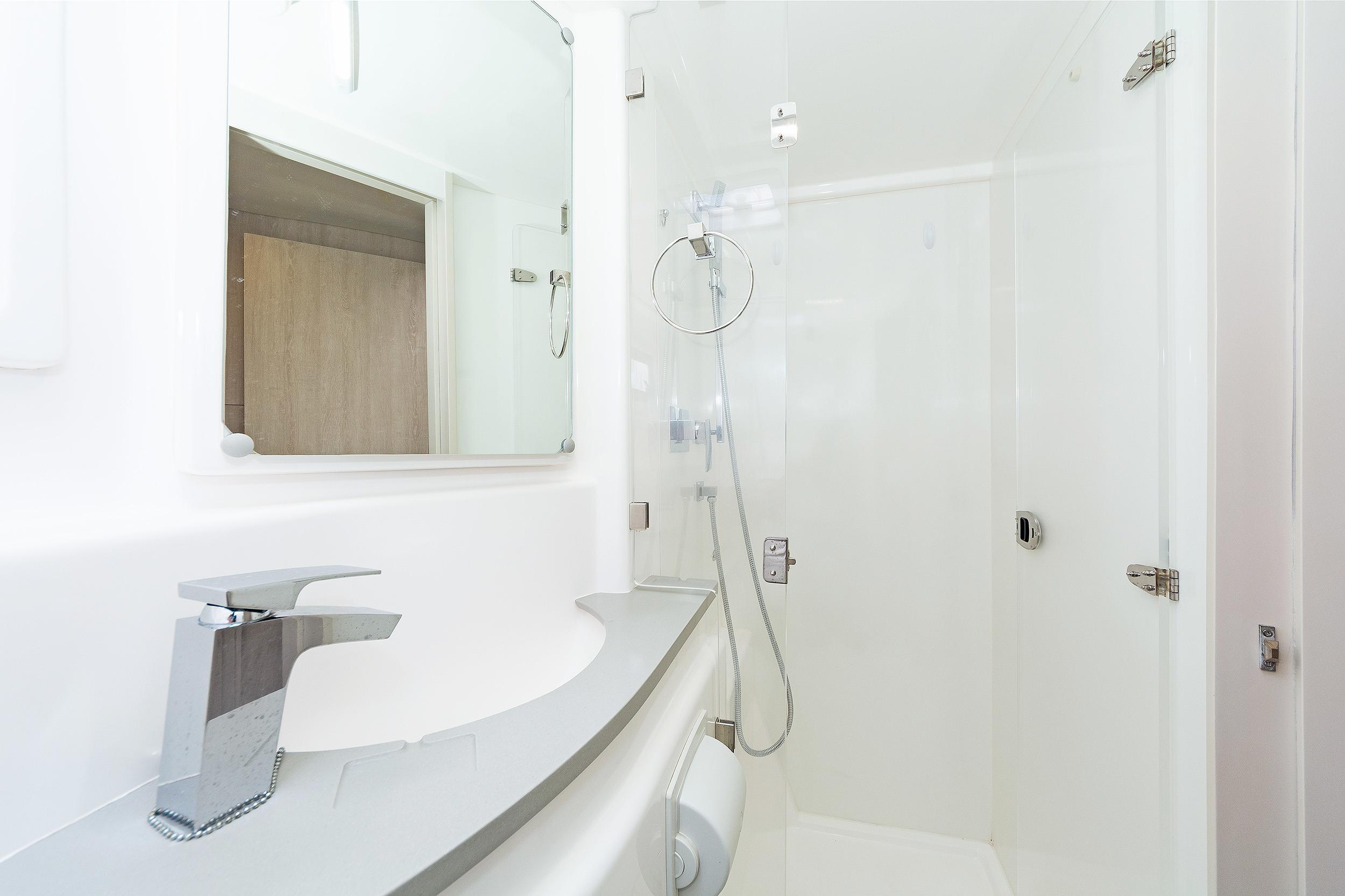 Leopard 48 - 4 + 1 cab., picture 24