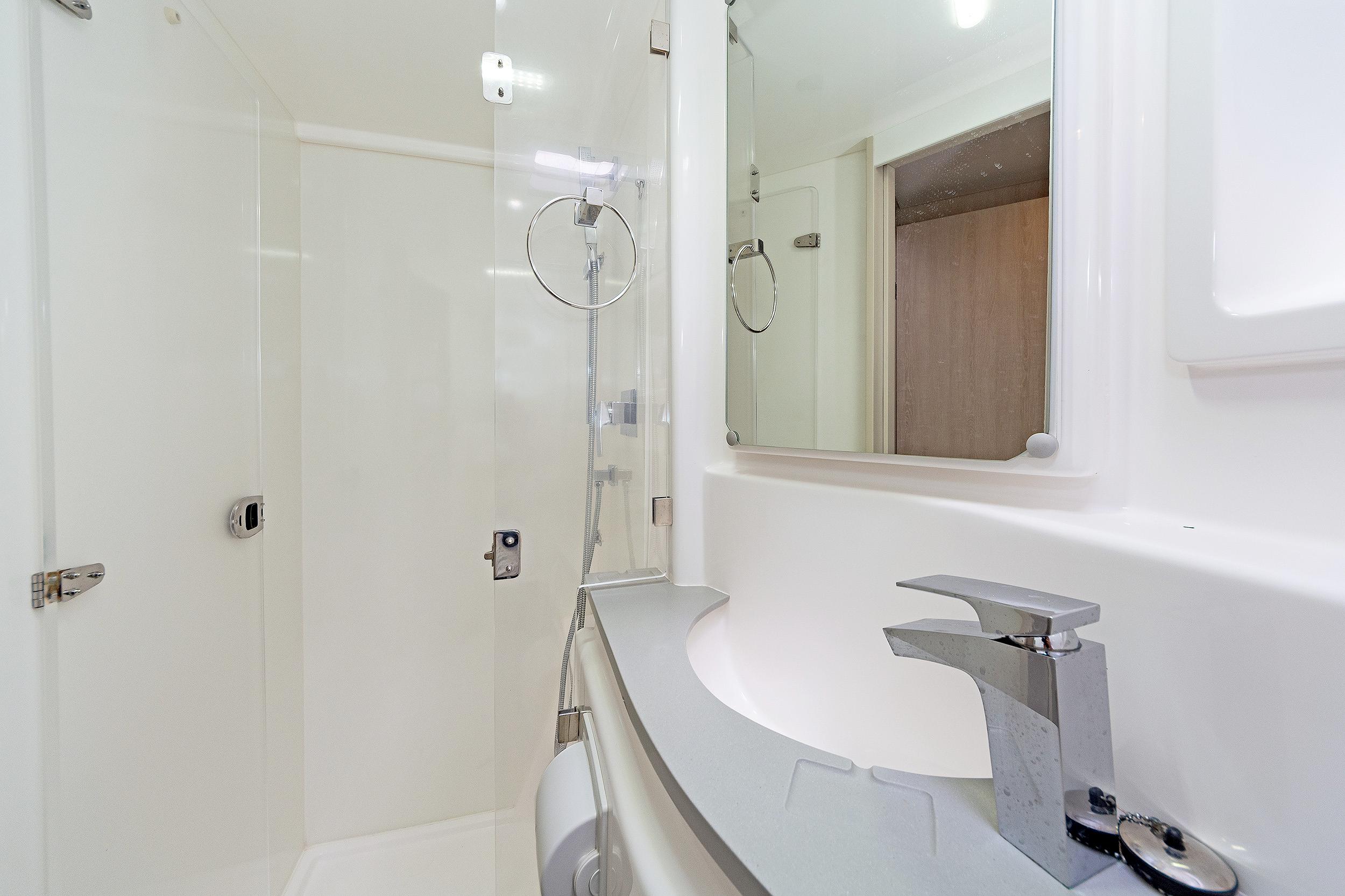 Leopard 48 - 4 + 1 cab., picture 26