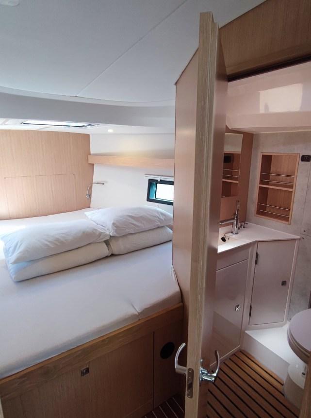 Bavaria C42, picture 18