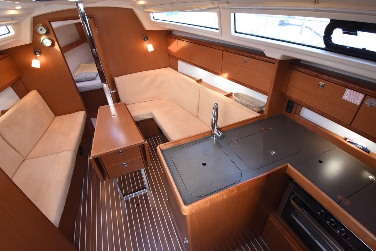 Bavaria Cruiser 34, picture 6