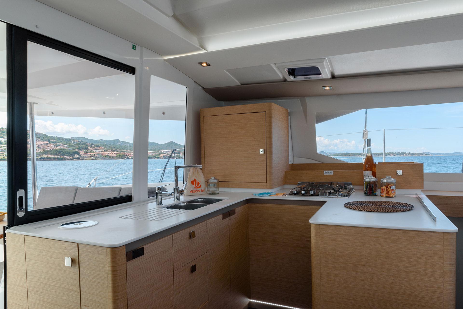 Fountaine Pajot Astrea 42 - 4 + 1 cab., picture 9