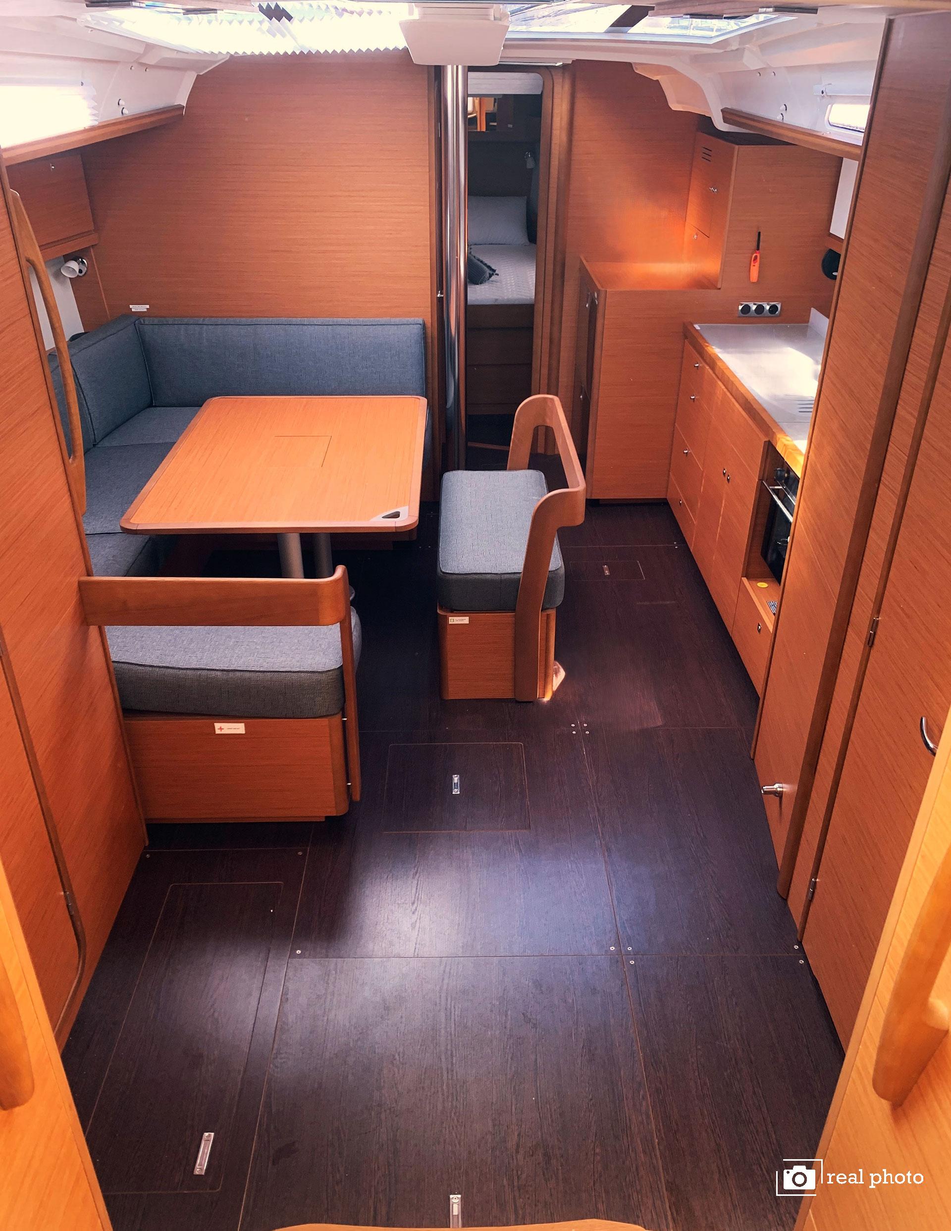 Dufour 430, picture 6