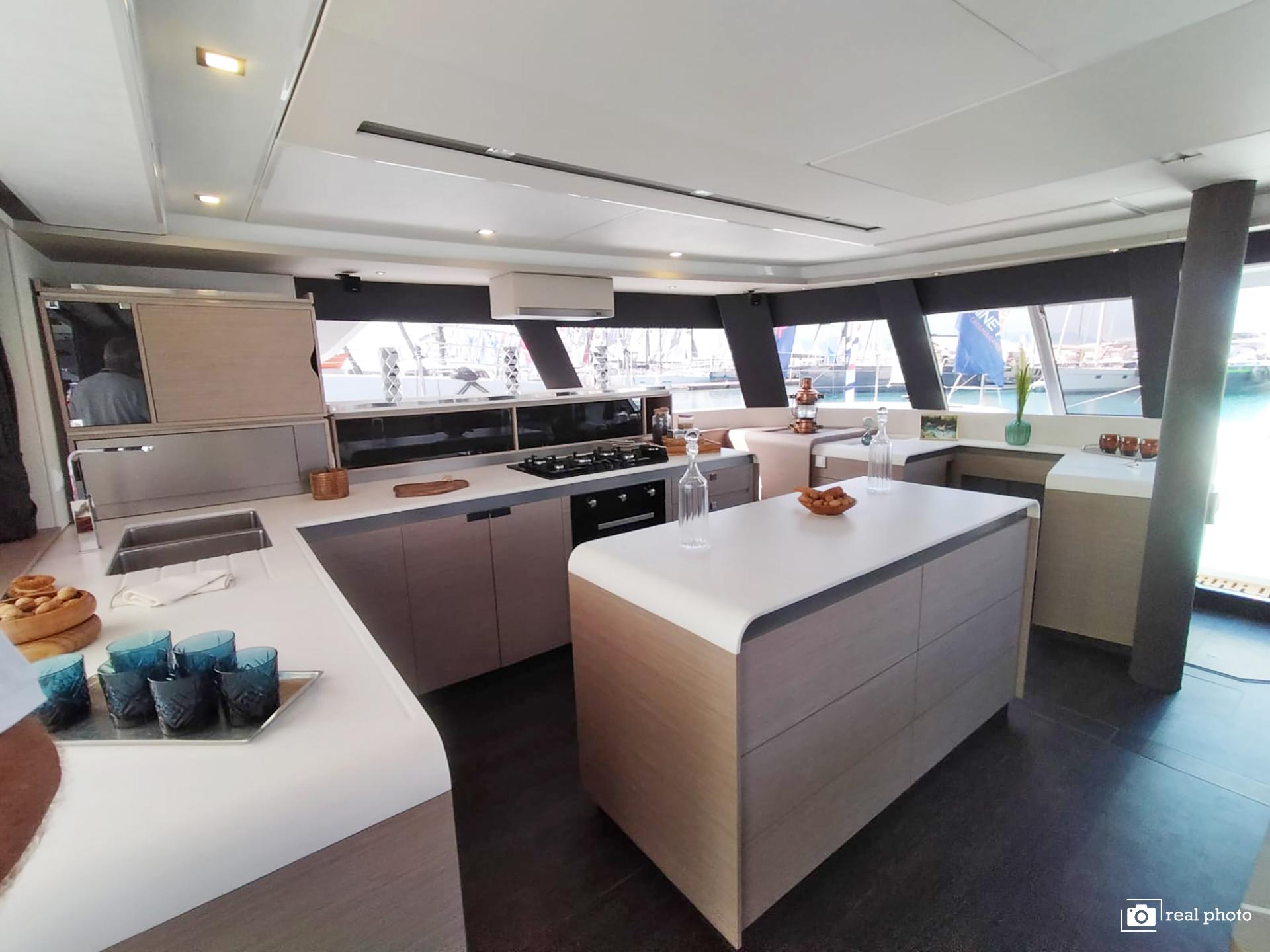 Fountaine Pajot Samana 59 - 5 + 2 cab., picture 8
