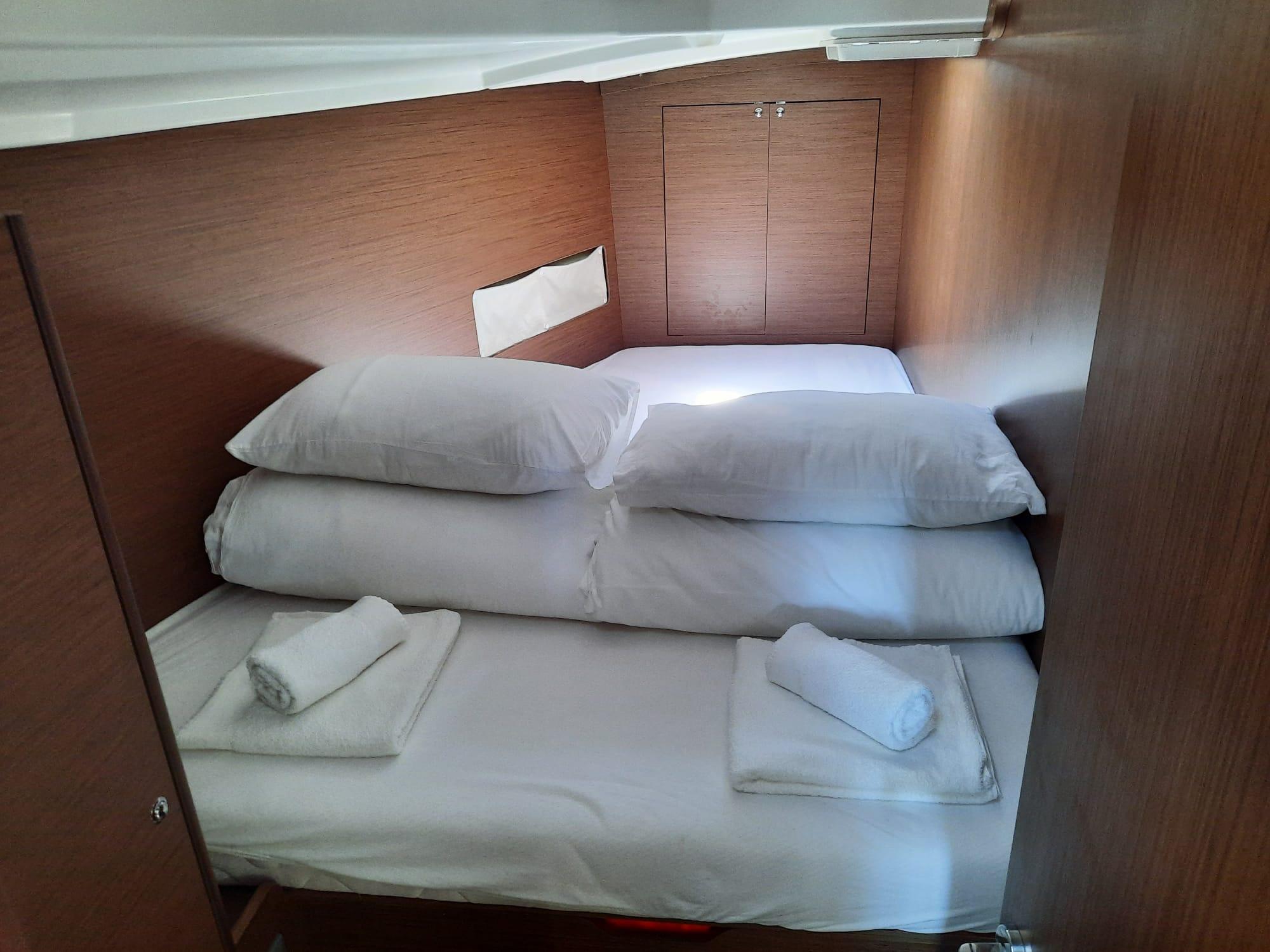 Oceanis 40.1, picture 12