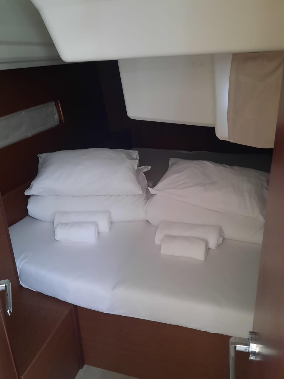 Oceanis 40.1, picture 13