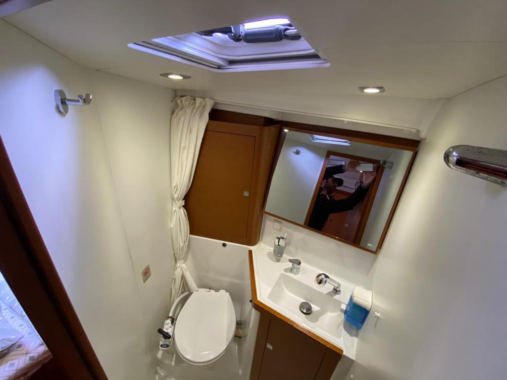 Oceanis 41, picture 25