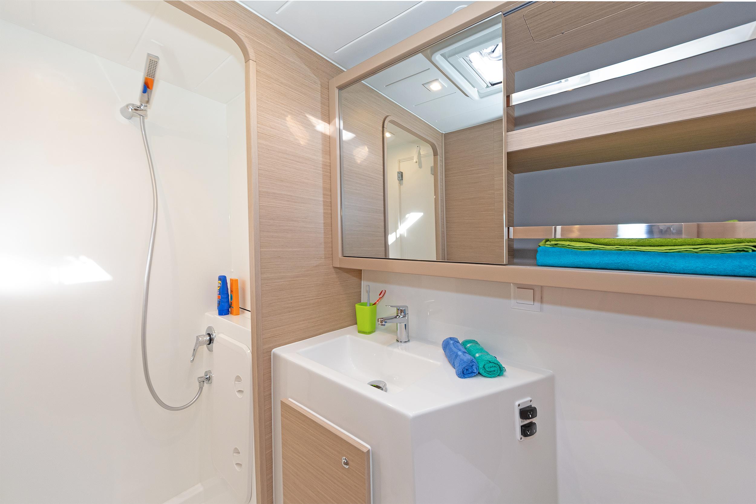 Lagoon 42 - 4 + 2 cab., picture 10