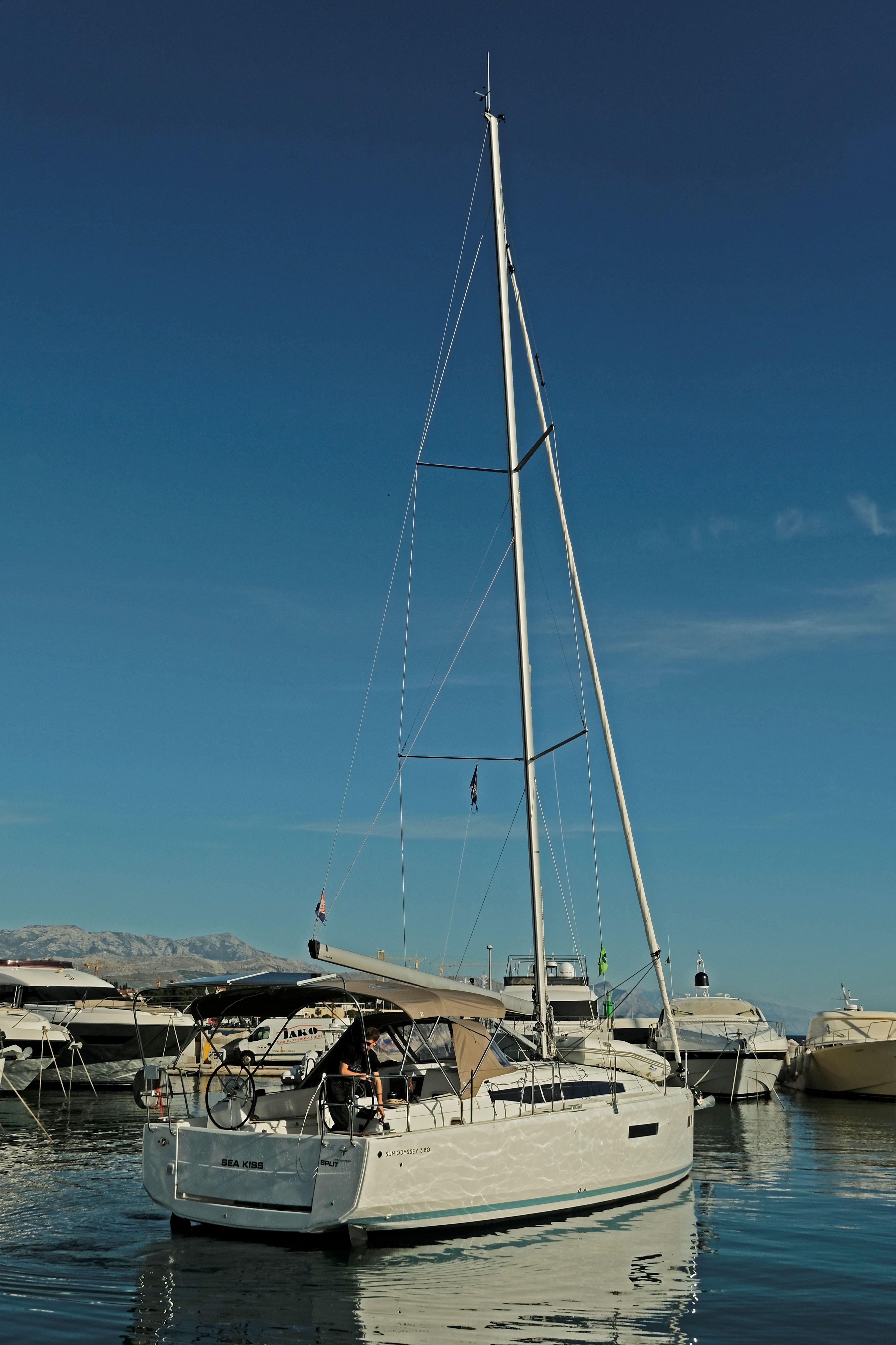 Sun Odyssey 380 - 3 cab., picture 8