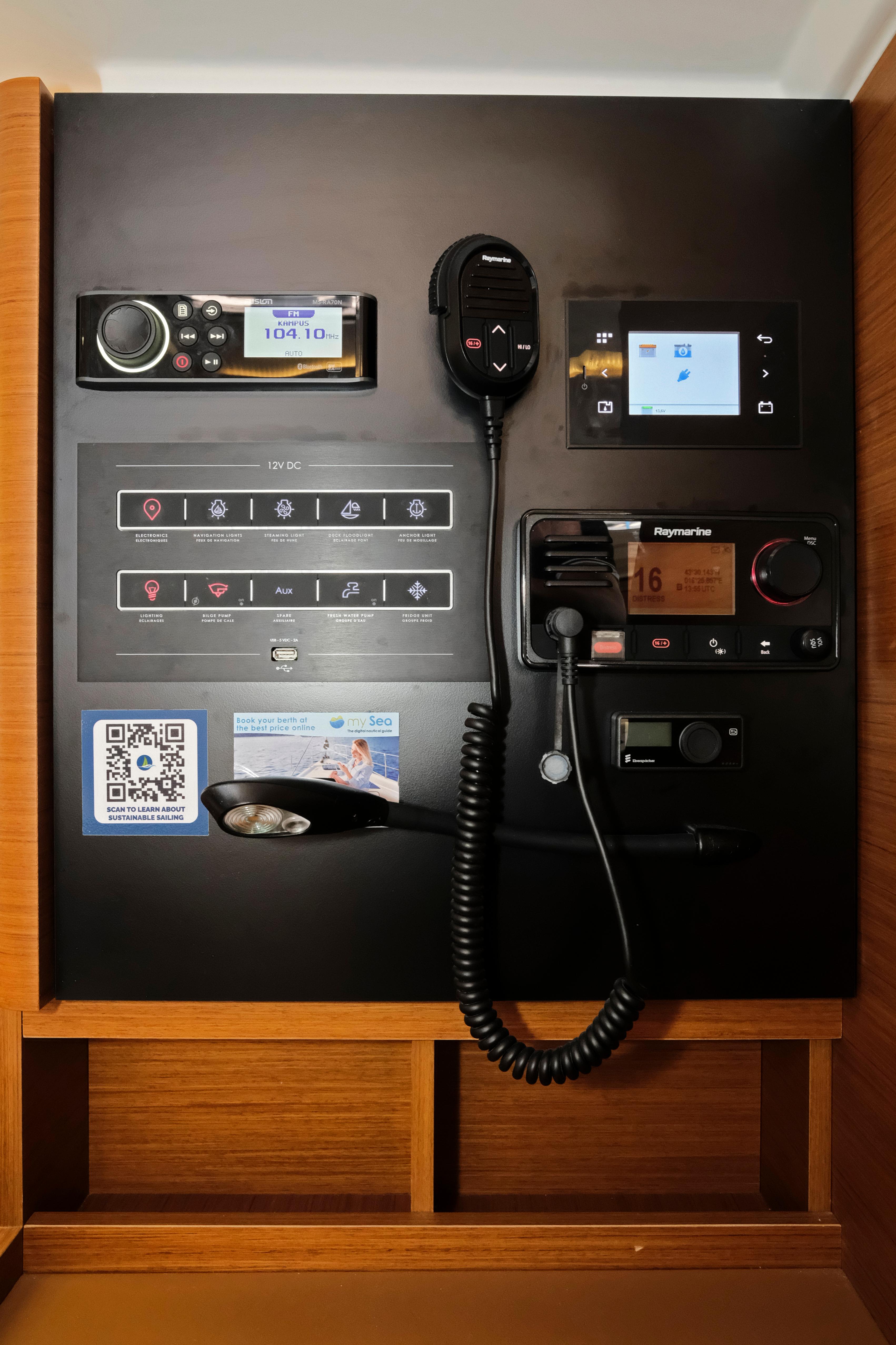 Sun Odyssey 380 - 3 cab., picture 17