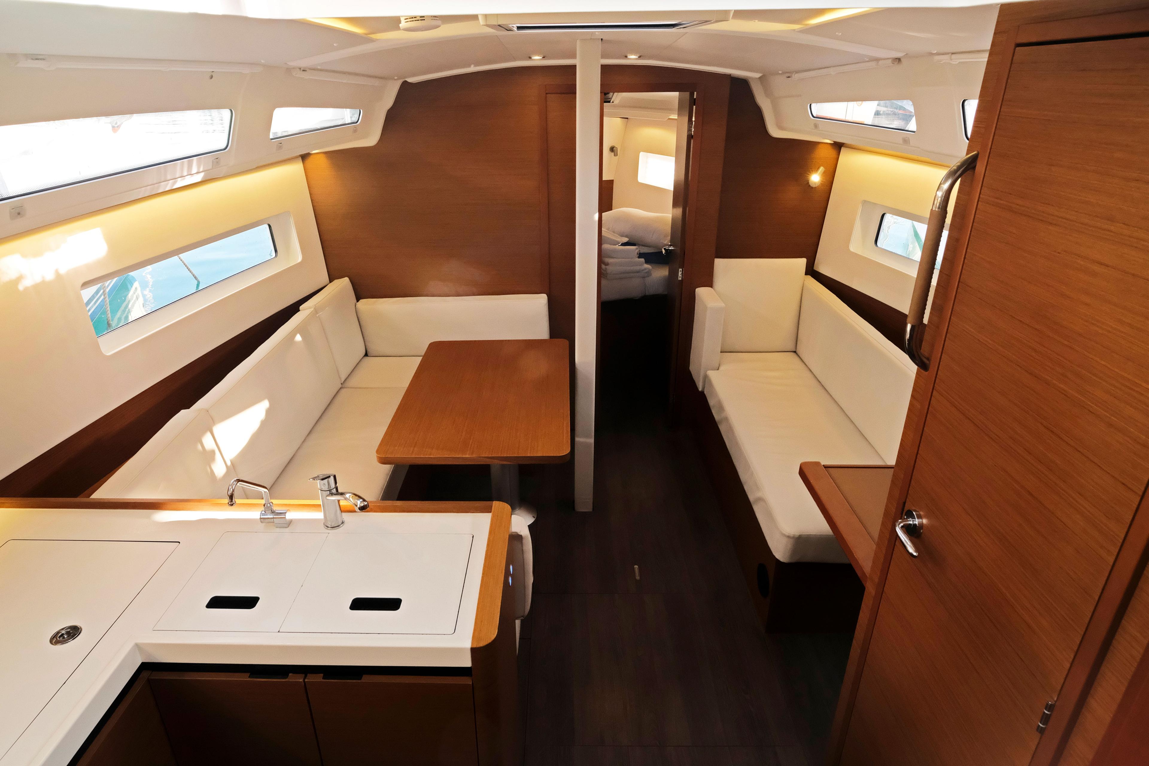 Sun Odyssey 380 - 3 cab., picture 20